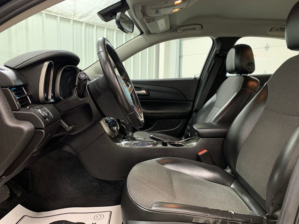 Used 2014 Chevrolet Malibu LT image 4