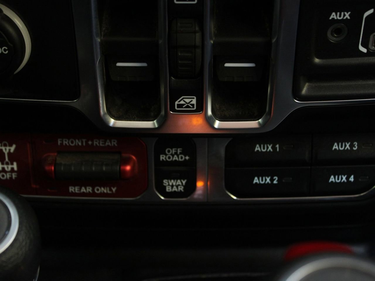 Used 2026 Jeep Gladiator Rubicon AWD/4WD image 28