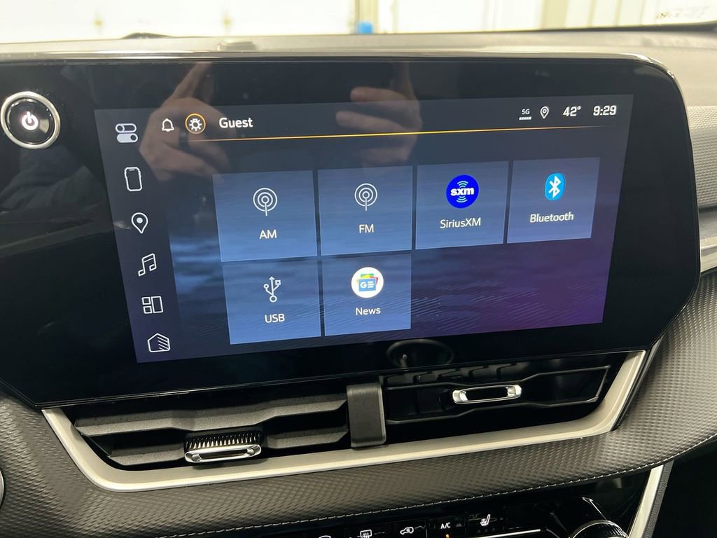 New 2026 Chevrolet Equinox LT w/ Safety and Technology Package image 14