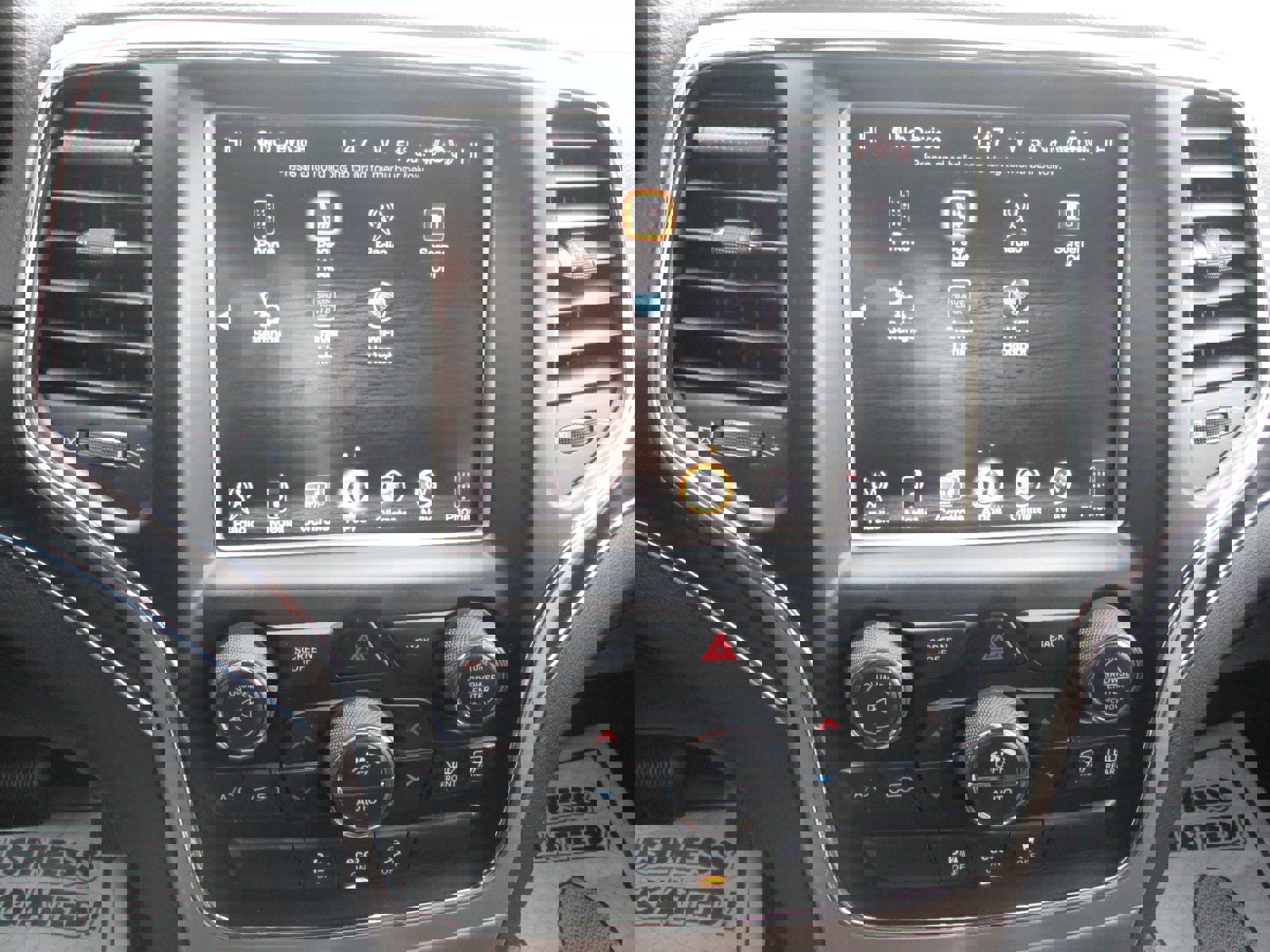 Used 2014 Jeep Grand Cherokee Limited w/ Trailer Tow Group IV image 19