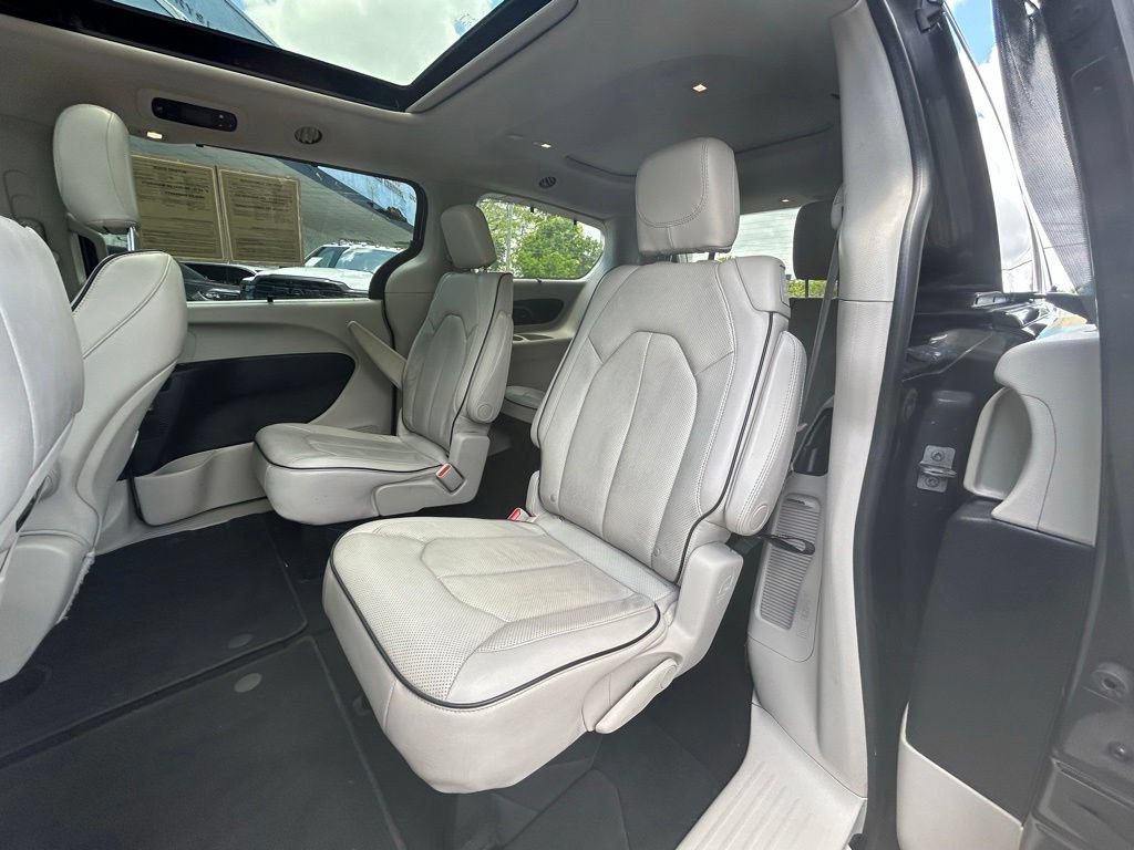 Used 2021 Chrysler Pacifica Limited AWD/4WD image 50