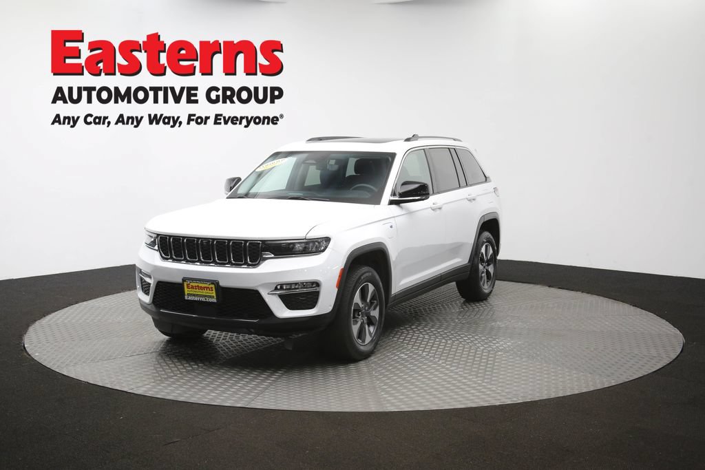 Used 2022 Jeep Grand Cherokee Limited 4xe w/ Luxury Tech Group II AWD/4WD image 59
