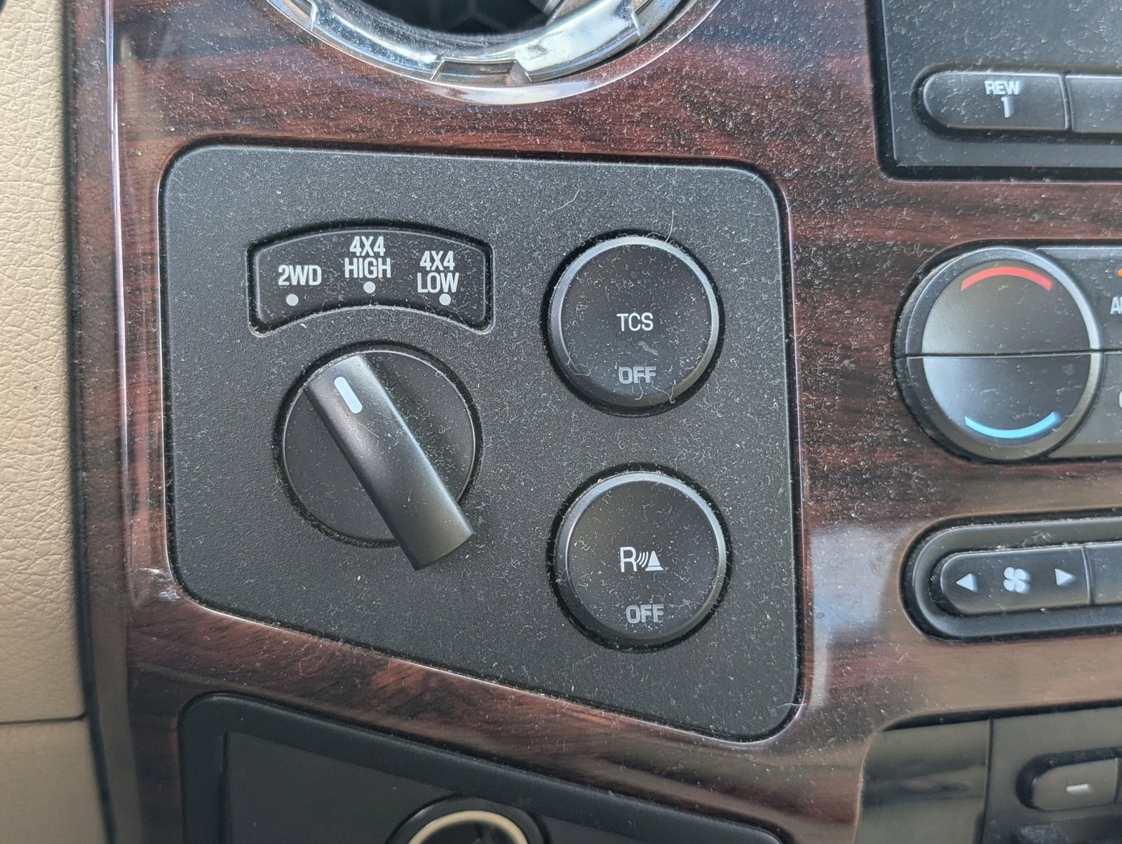 Used 2008 Ford F350 Lariat image 11