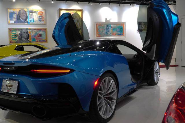 Used 2022 McLaren GT RWD image 17
