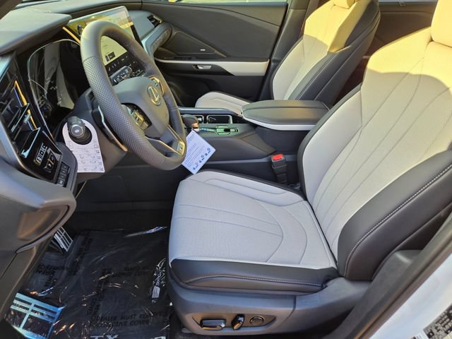 New 2026 Lexus TX 500h AWD image 6