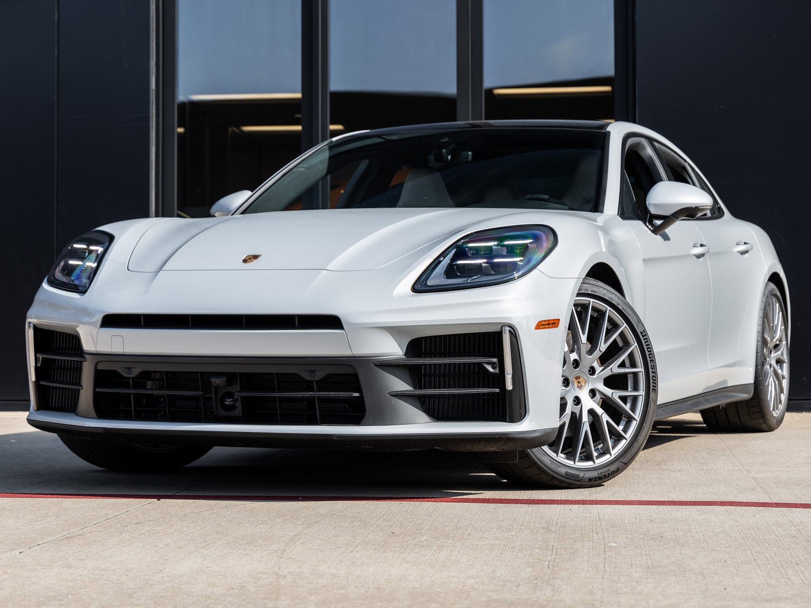 New 2025 Porsche Panamera