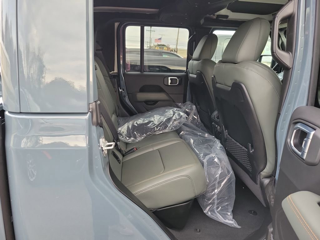 New 2026 Jeep Gladiator Mojave image 8