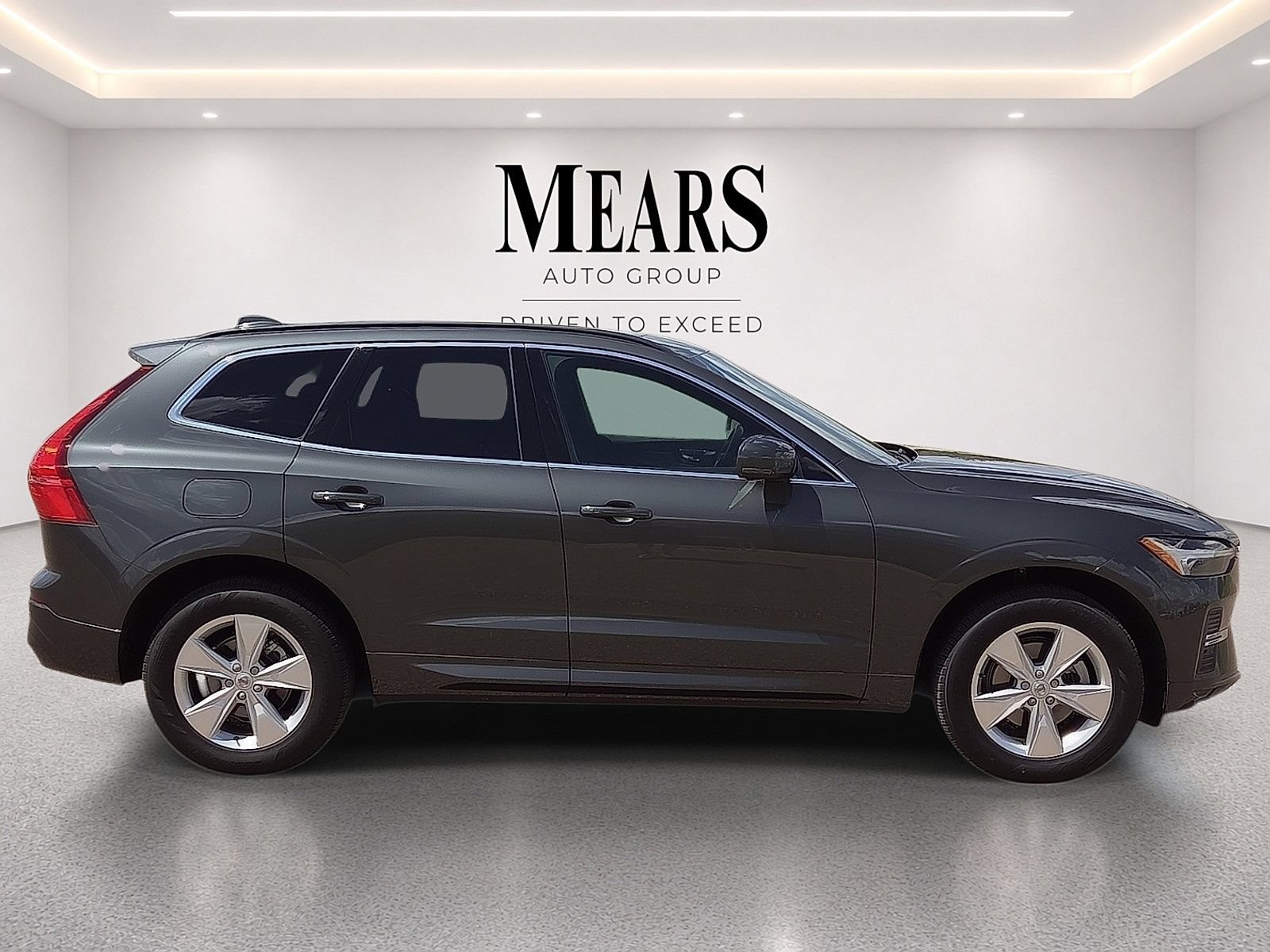 Used 2022 Volvo XC60 B5 Momentum AWD/4WD image 7