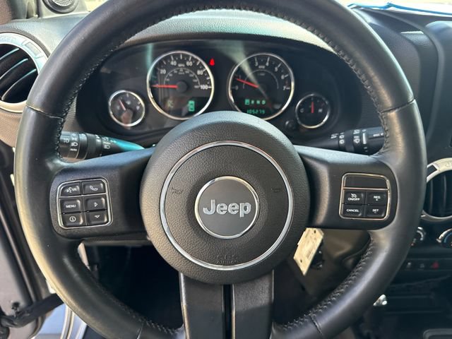 Used 2014 Jeep Wrangler Unlimited Sahara w/ Max Tow Package AWD/4WD image 12
