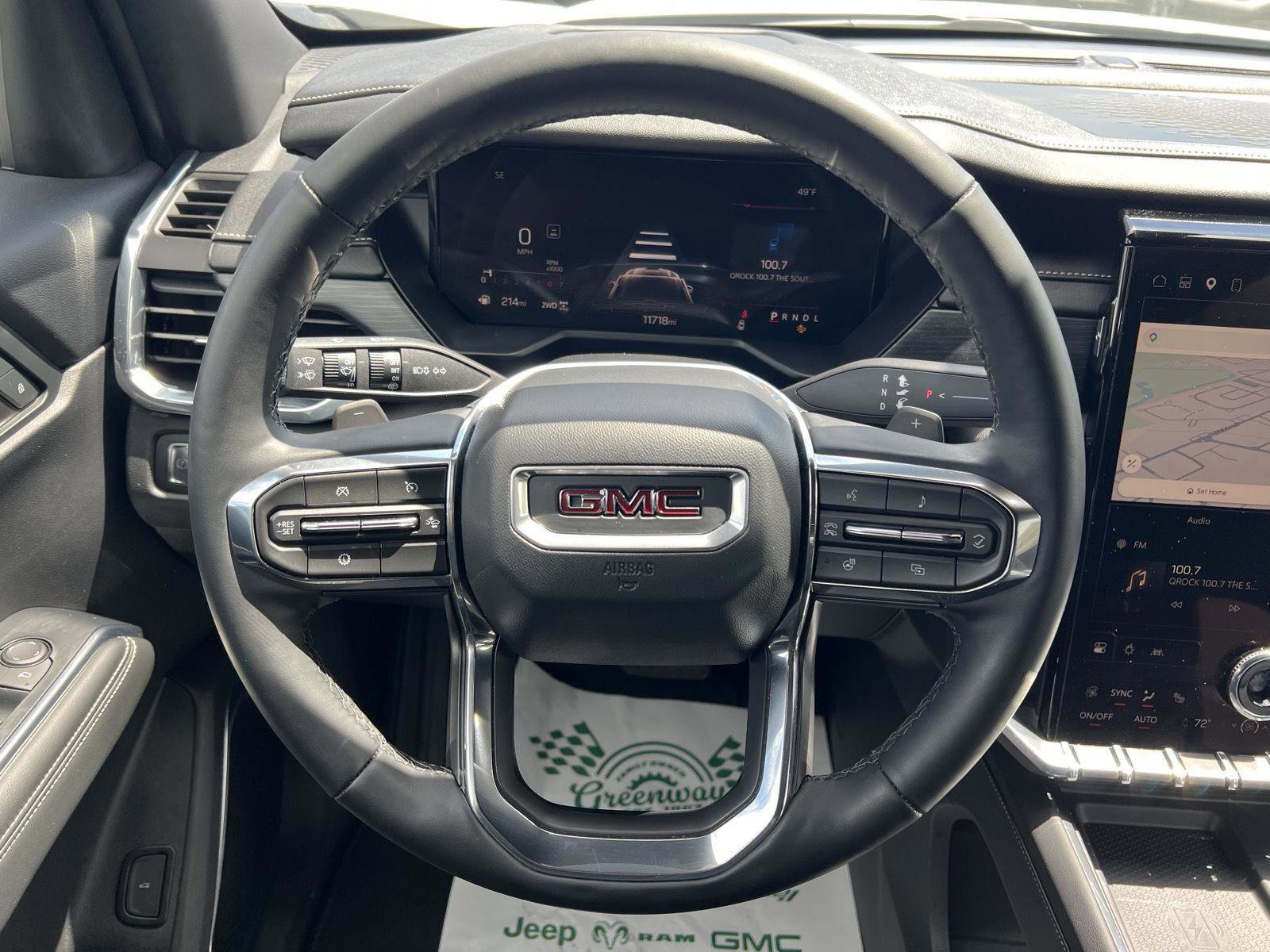 Used 2024 GMC Acadia Elevation AWD/4WD image 25
