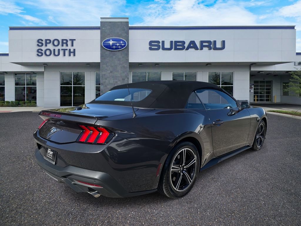 Used 2024 Ford Mustang Premium image 3