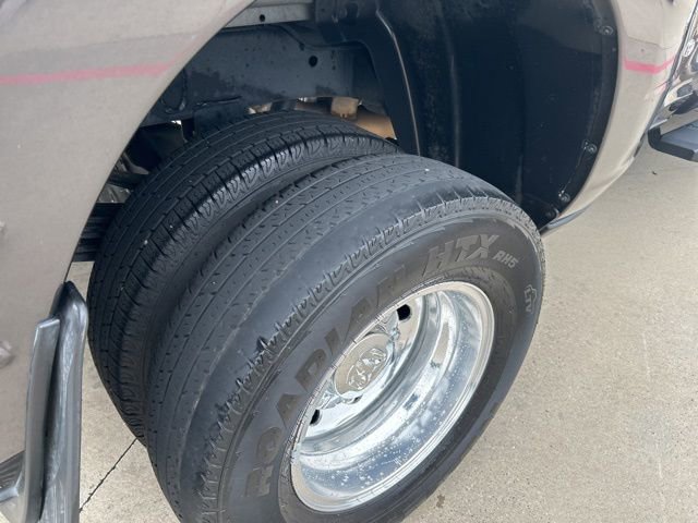 Used 2025 RAM 3500 Laramie AWD/4WD image 12