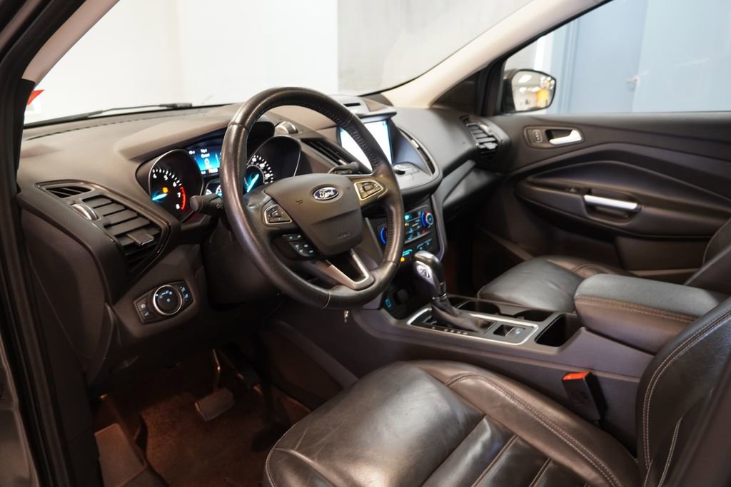 Used 2018 Ford Escape SEL image 7