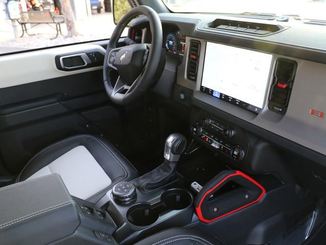 New 2026 Ford Bronco Outer Banks image 12