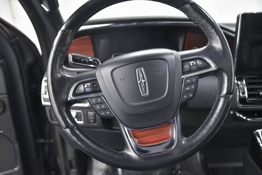 Used 2023 Lincoln Navigator Reserve image 17