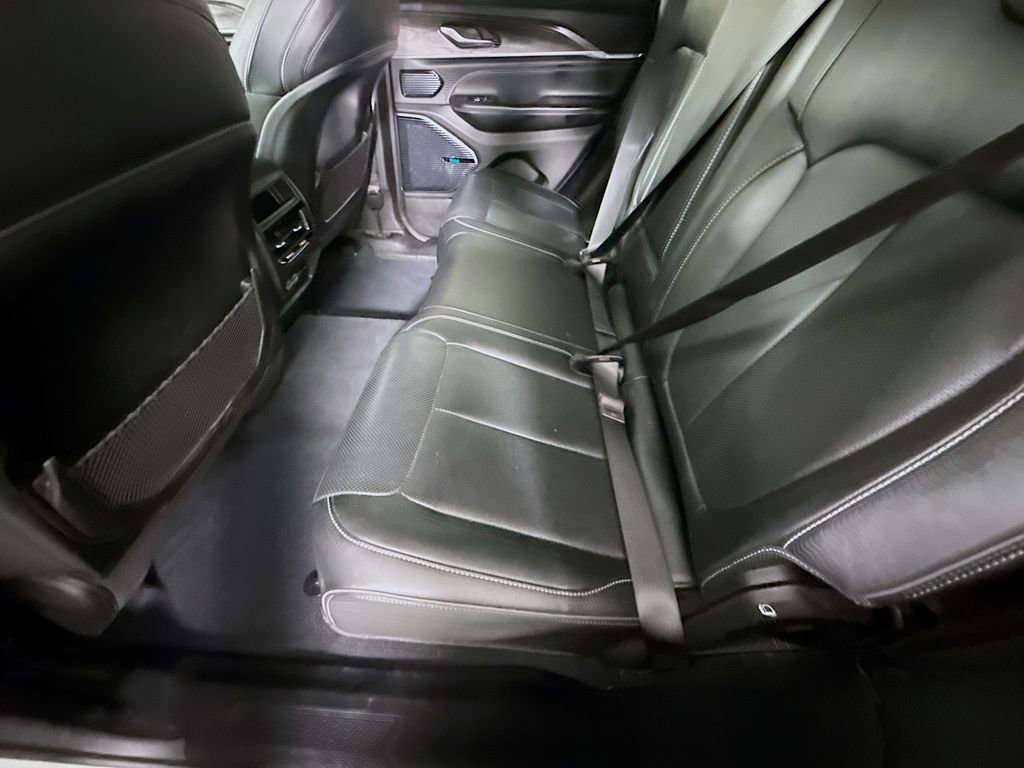 Used 2022 Jeep Grand Cherokee Overland image 30