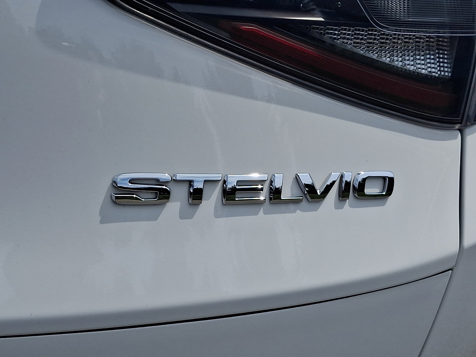 New 2025 Alfa Romeo Stelvio Sprint AWD/4WD image 23