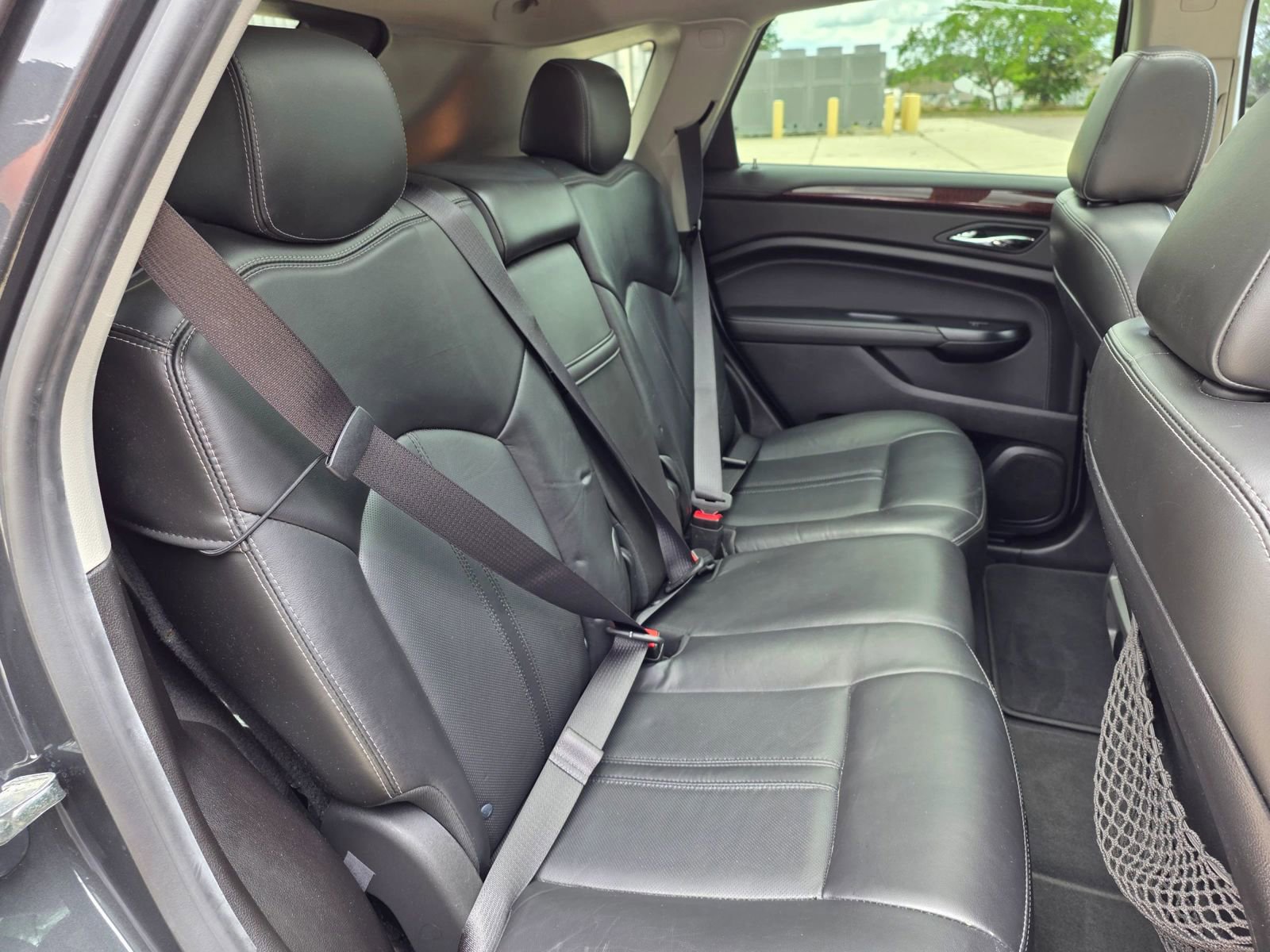 Used 2016 Cadillac SRX Luxury w/ Driver Awareness Package FWD image 32