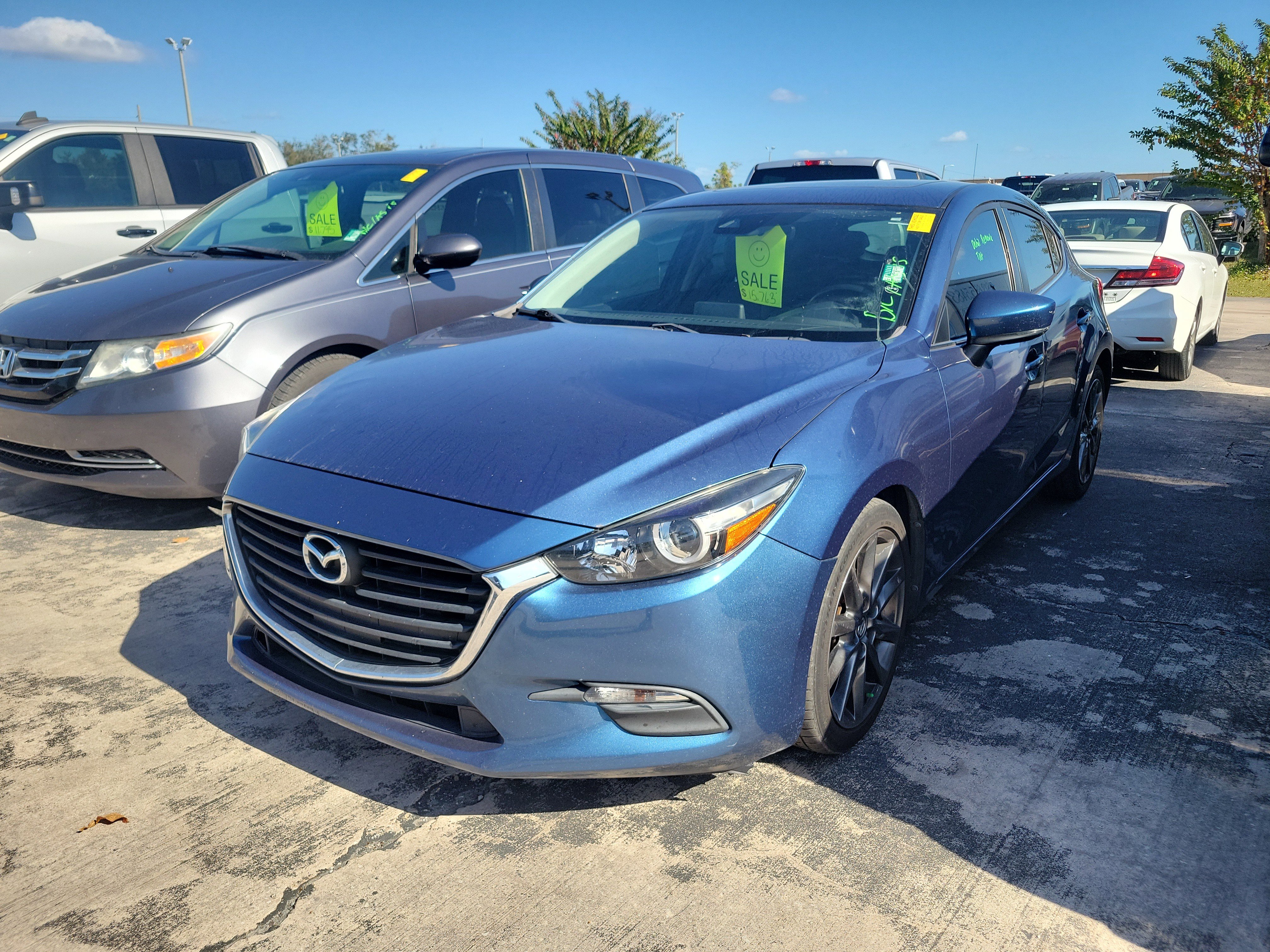 Used 2018 MAZDA MAZDA3 Touring image 3