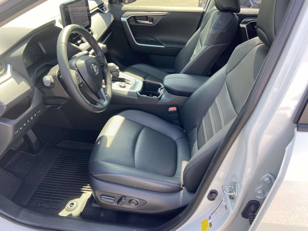 Used 2023 Toyota RAV4 Limited AWD/4WD image 20