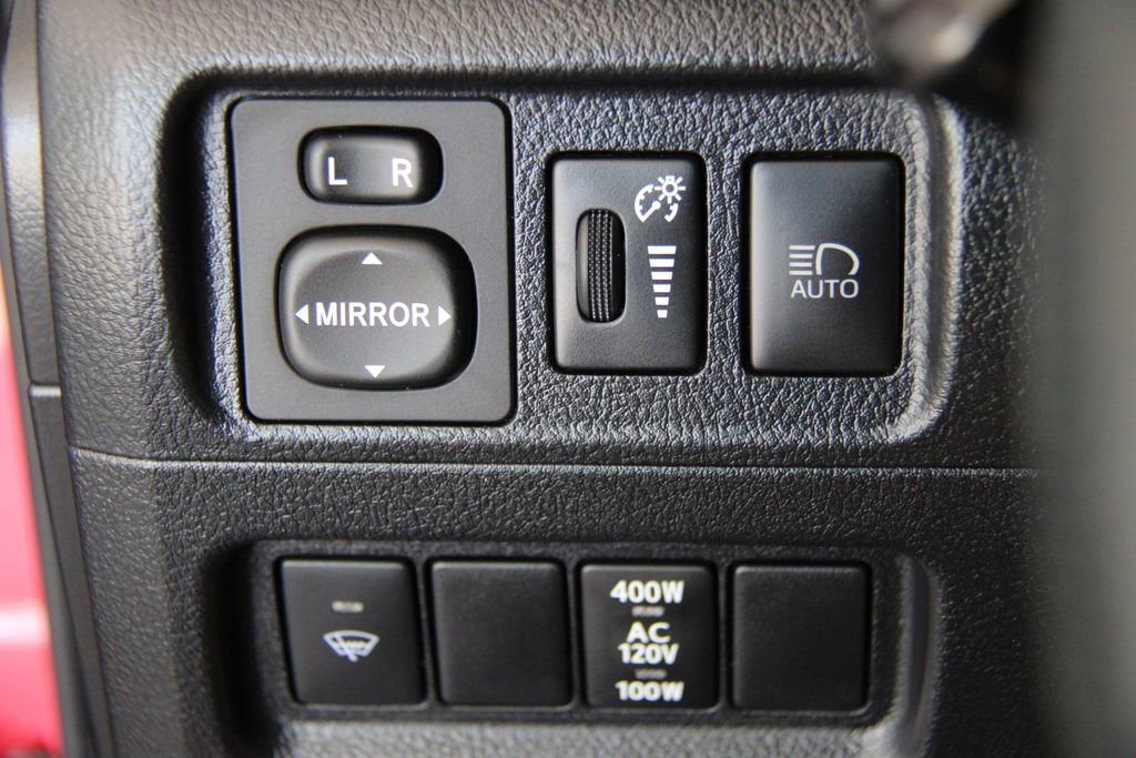 Used 2021 Toyota 4Runner Venture w/ Moonroof Package image 15