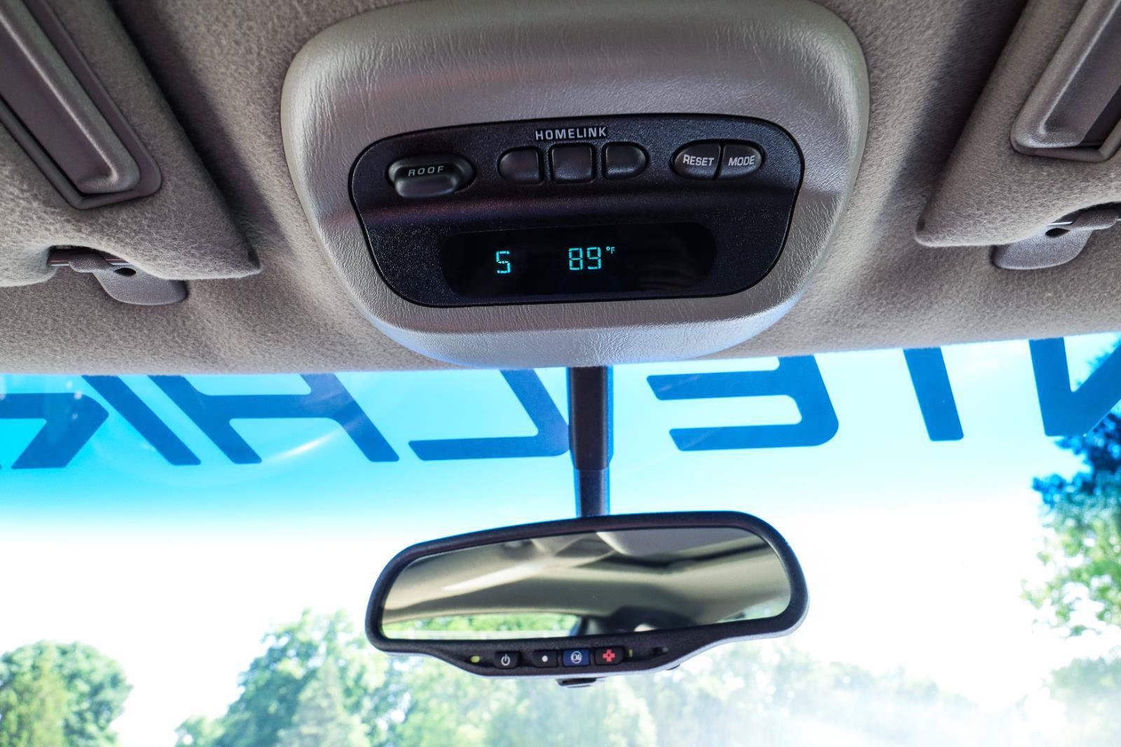 Used 2001 Chevrolet Monte Carlo SS w/ Preferred Equipment Group FWD image 29