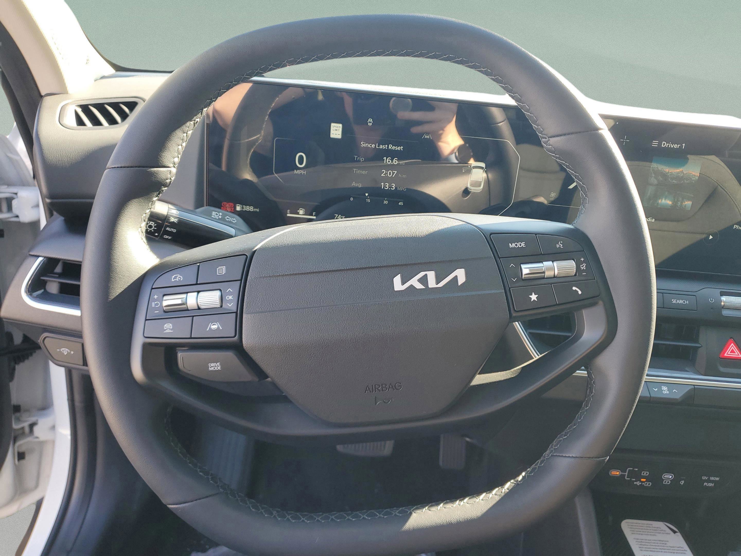 New 2025 Kia K4 EX image 22