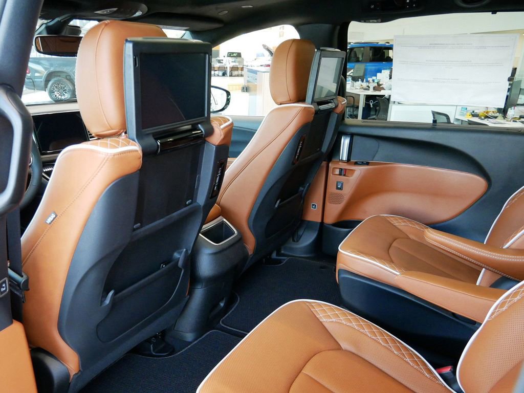 New 2026 Chrysler Pacifica Pinnacle image 22