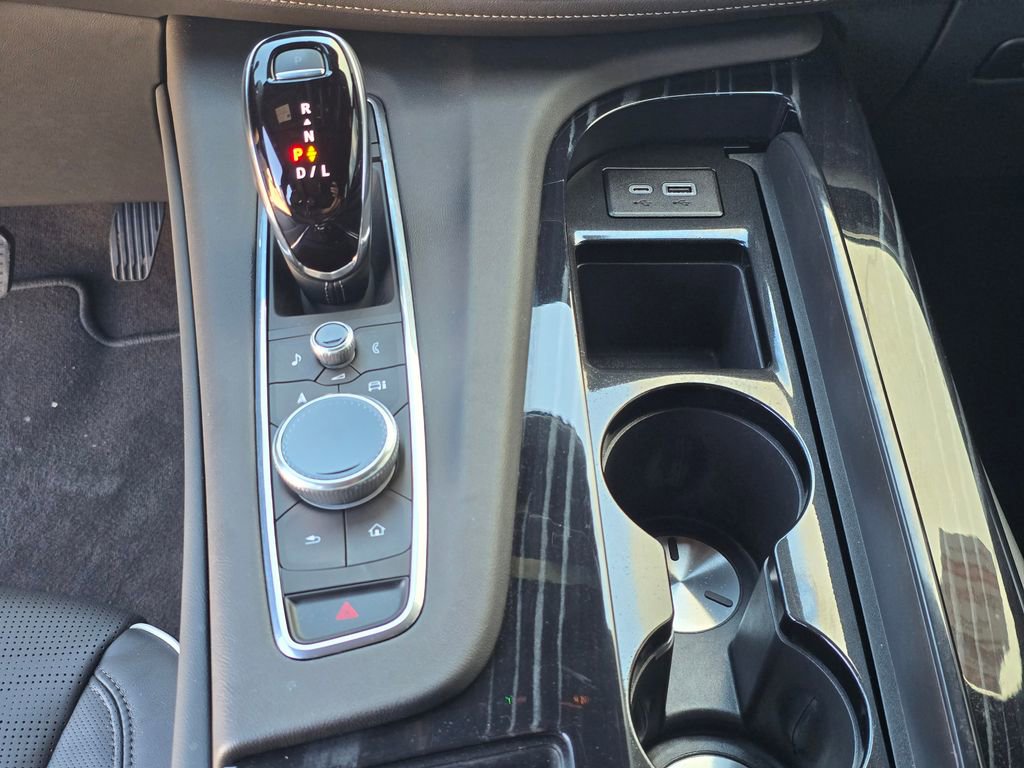 Used 2024 Cadillac Escalade Sport w/ LPO, ONYX Package AWD/4WD image 28