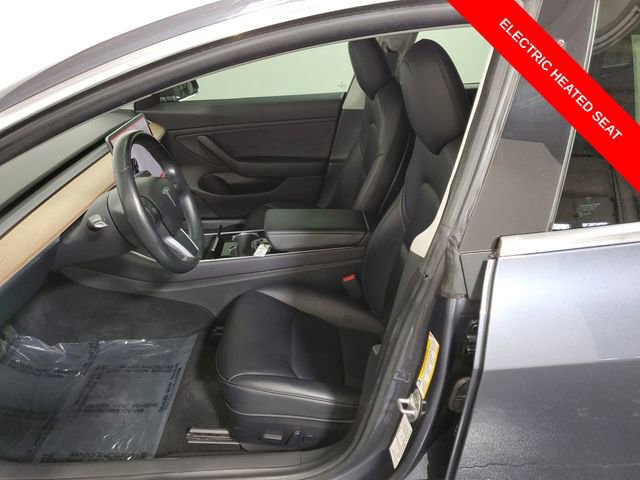 Used 2019 Tesla Model 3 Standard Range Plus image 7