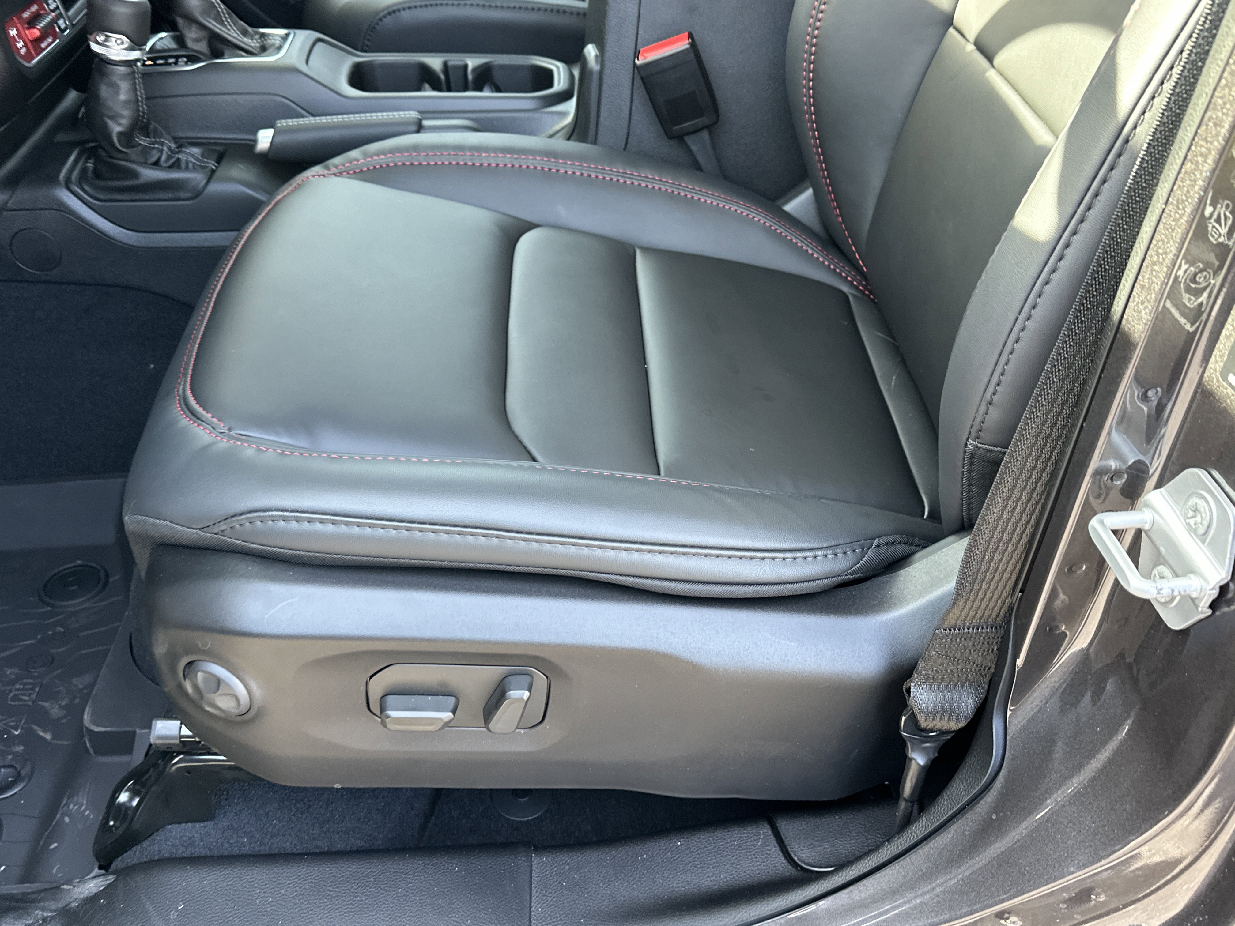 New 2026 Jeep Wrangler Unlimited Rubicon image 26