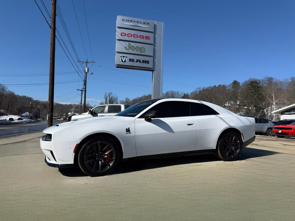 Used 2024 Dodge Charger R/T Scat Pack w/ Plus Group image 4