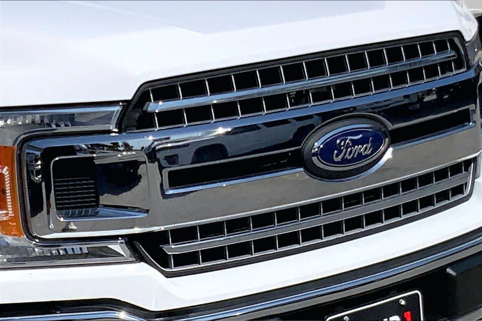Used 2018 Ford F150 XLT w/ Equipment Group 302A Luxury AWD/4WD image 24