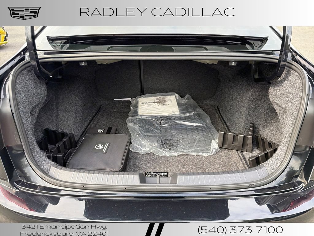 Used 2024 Volkswagen Jetta GLI Autobahn FWD image 14