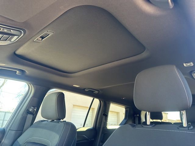 New 2025 Jeep Grand Cherokee L Laredo RWD image 12