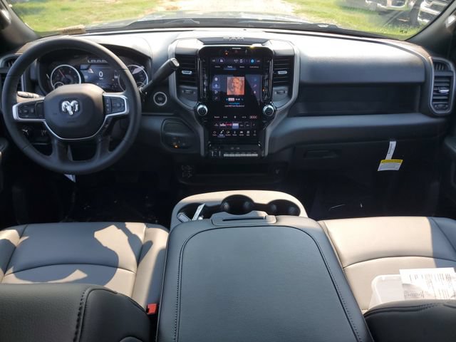 New 2026 RAM 3500 Tradesman AWD/4WD image 15