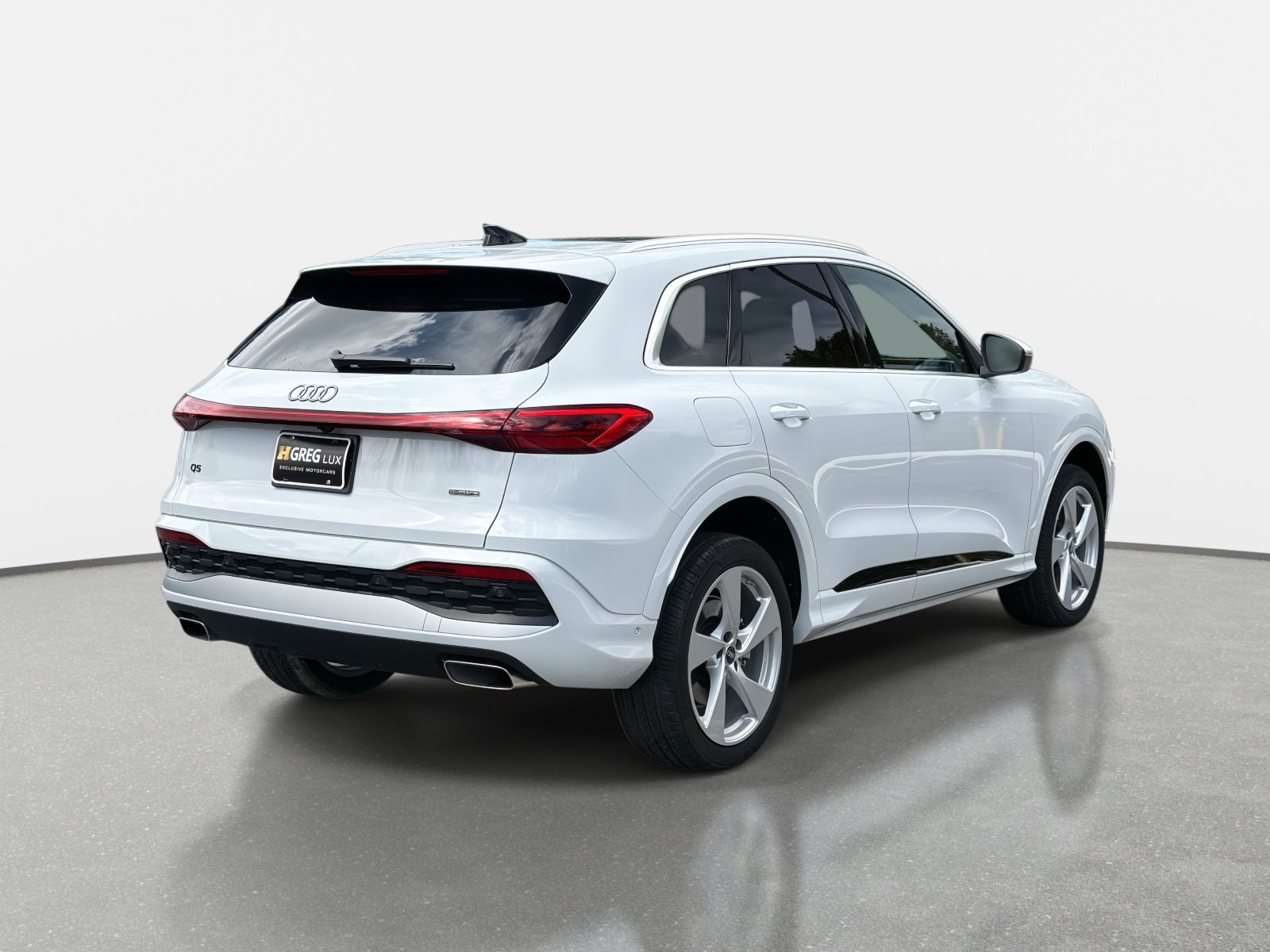 Used 2025 Audi Q5 Premium Plus AWD/4WD image 3
