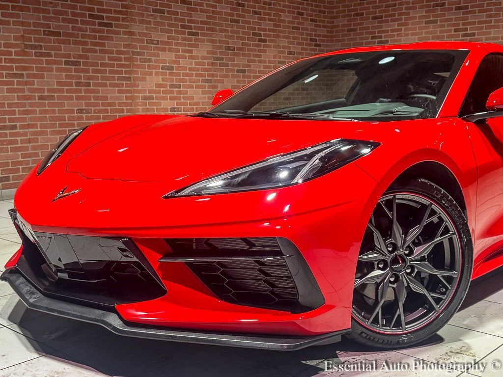 Used 2025 Chevrolet Corvette Stingray Preferred Cpe w/ 2LT image 4