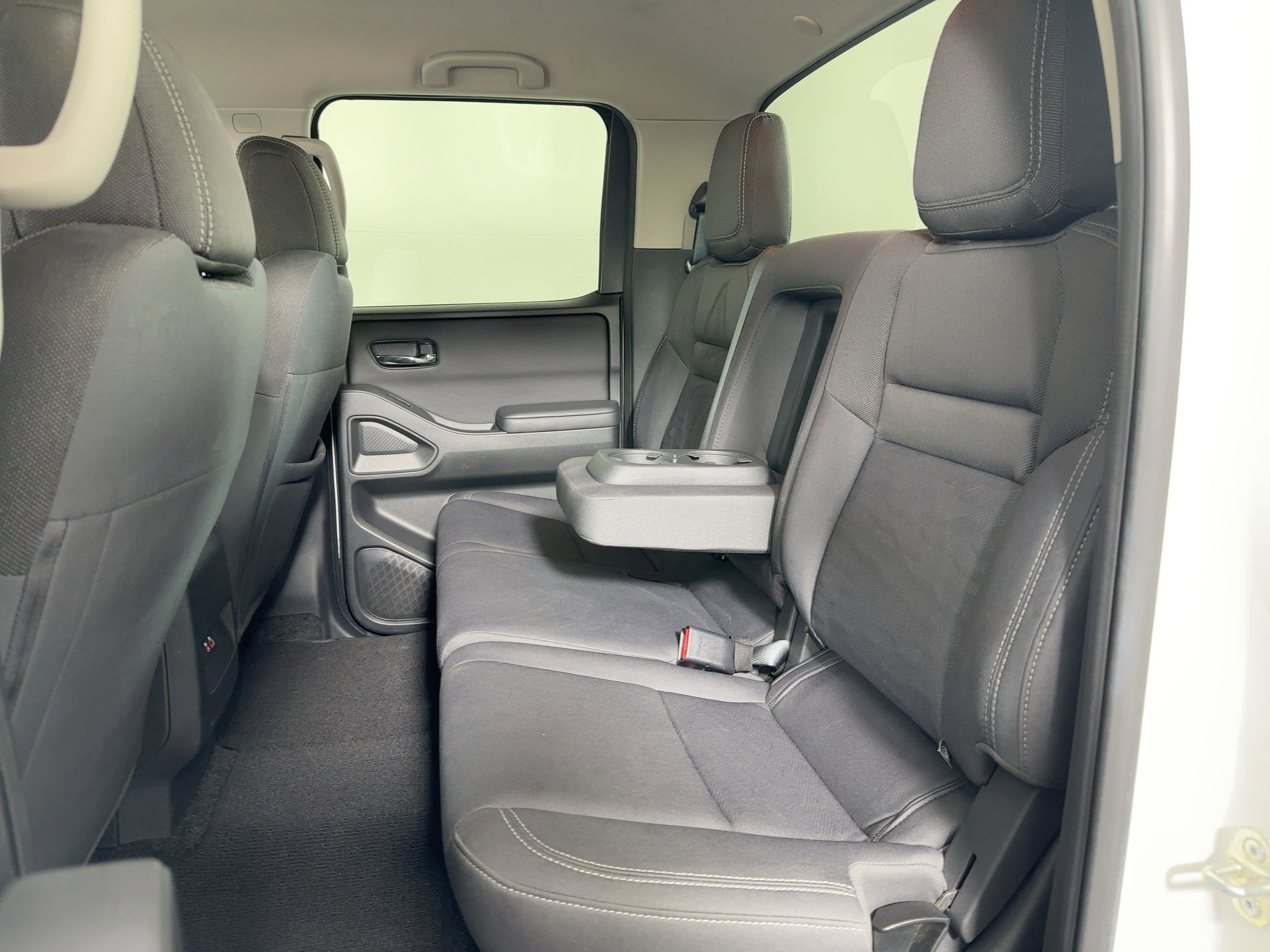 Used 2023 Nissan Frontier SV w/ Technology Package image 14