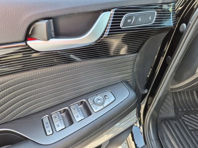 Used 2025 Hyundai Palisade Calligraphy AWD/4WD image 13