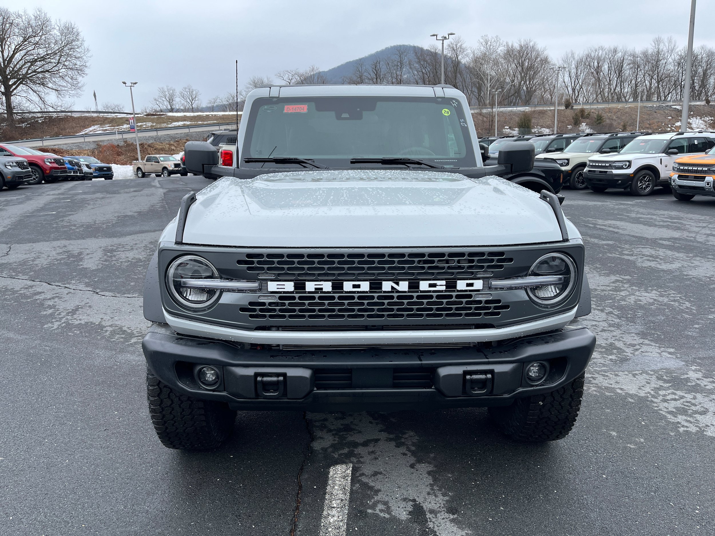 New 2026 Ford Bronco Badlands w/ Sasquatch Package AWD/4WD video 2
