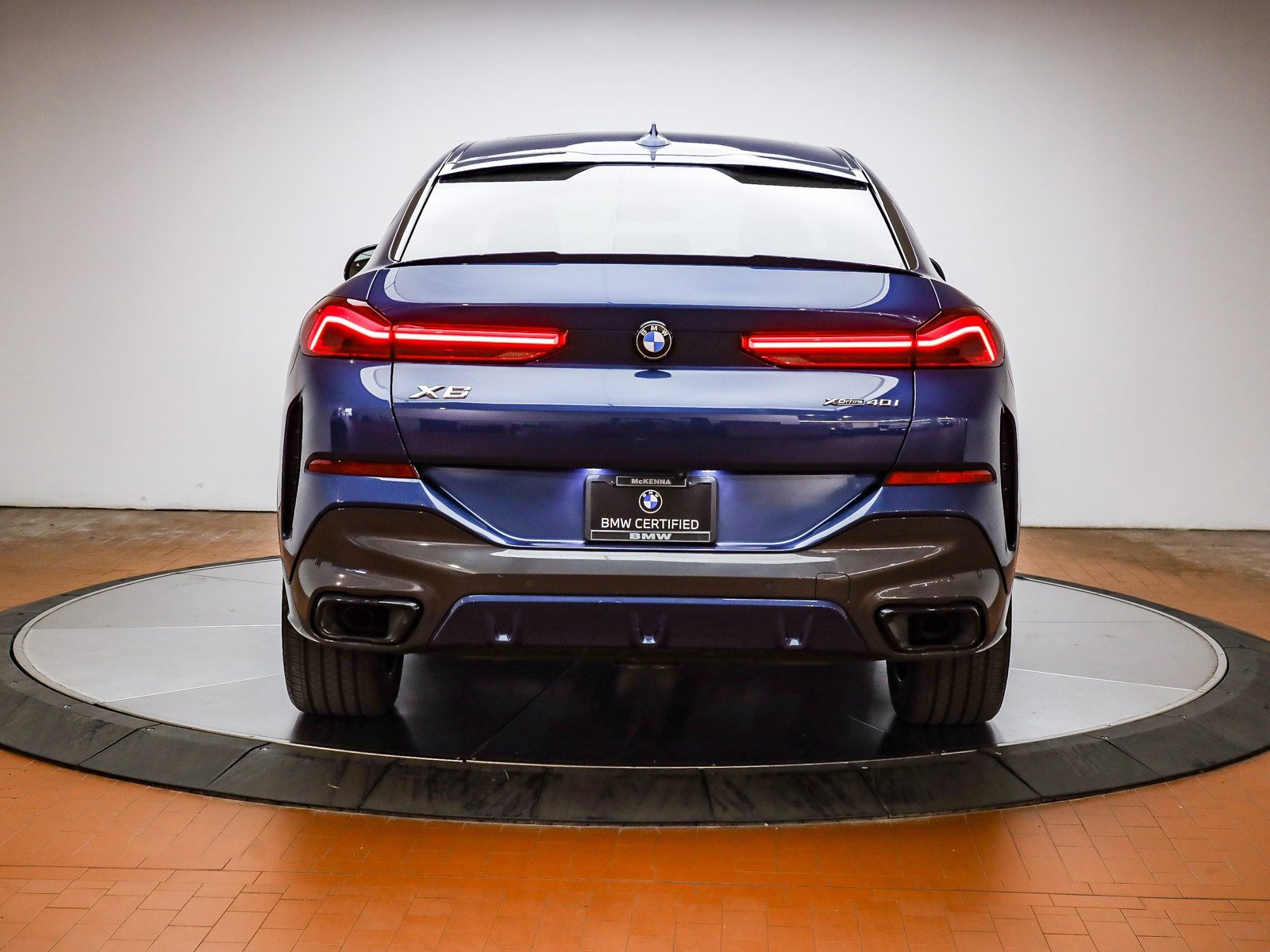 Certified 2022 BMW X6 xDrive40i w/ M Sport Package image 8