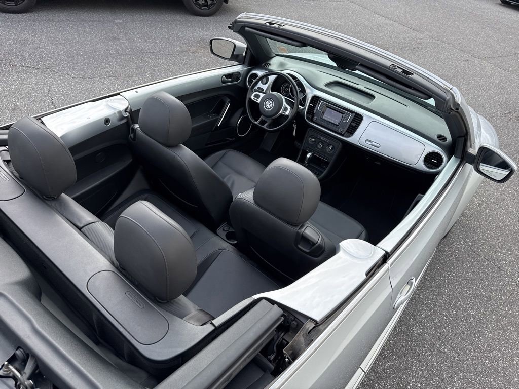 Used 2016 Volkswagen Beetle 1.8T S image 28