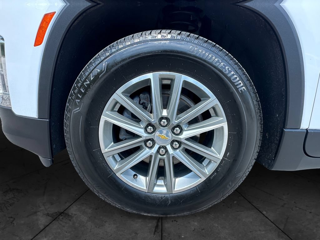 Used 2023 Chevrolet Traverse LT AWD/4WD image 14