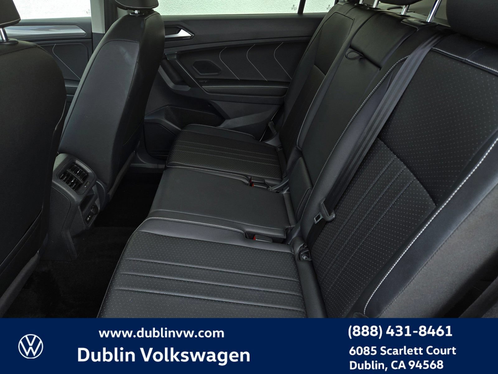 Certified 2023 Volkswagen Tiguan SE FWD image 12