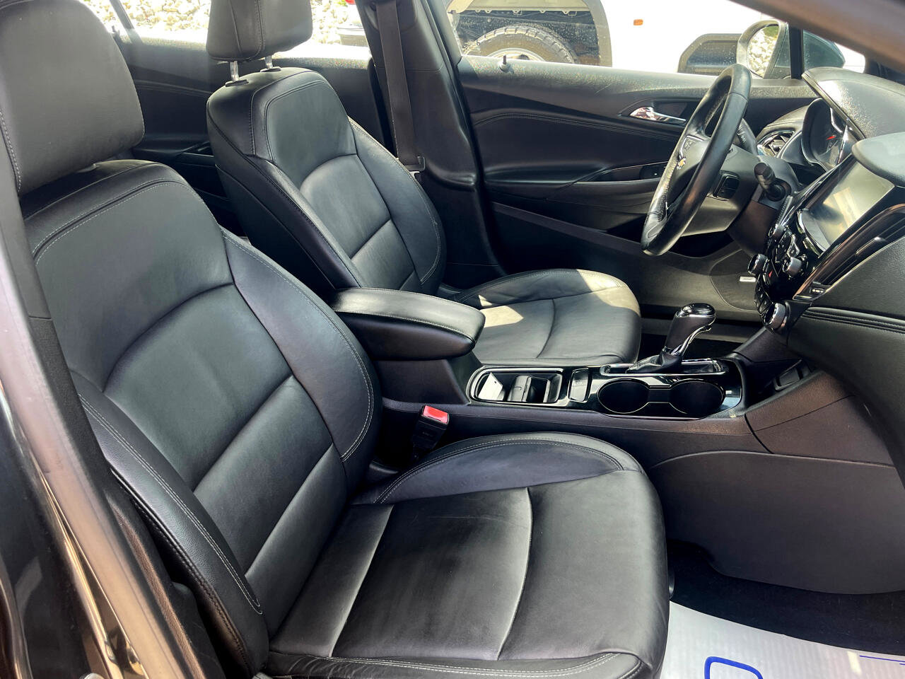 Used 2017 Chevrolet Cruze Premier image 14