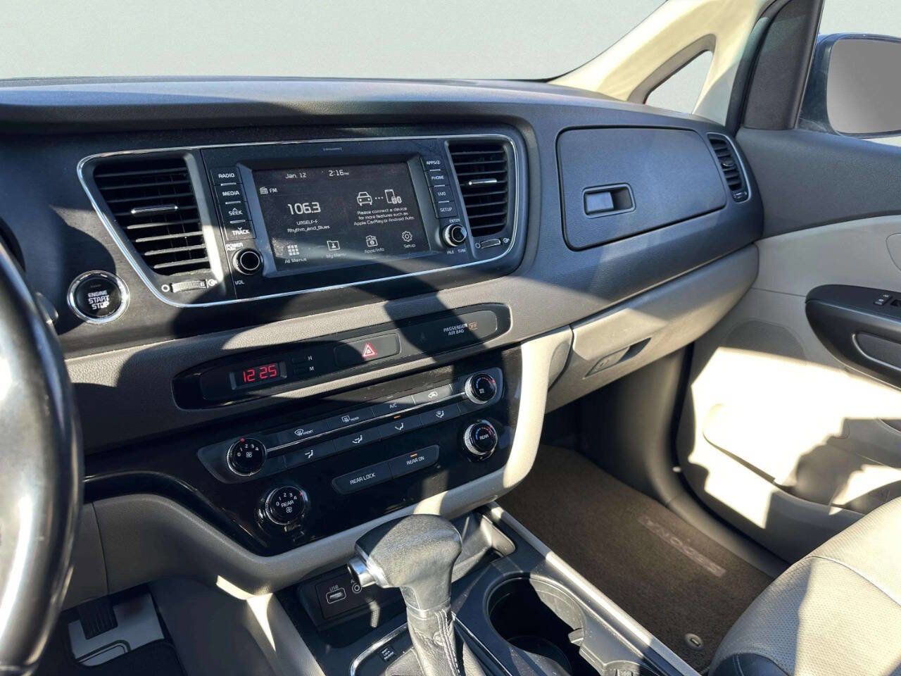 Used 2017 Kia Sedona LX w/ LX Essentials Premium Package image 30
