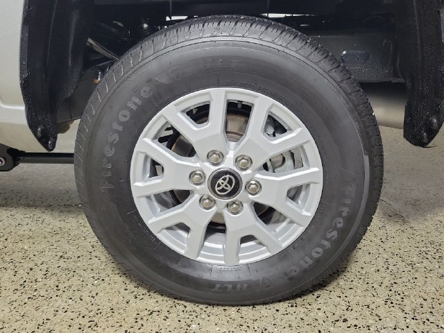 Used 2026 Toyota Tacoma SR5 AWD/4WD image 8