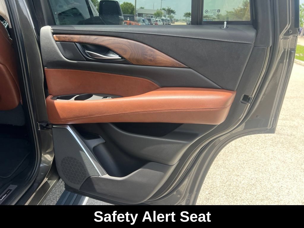 Used 2020 Cadillac Escalade Premium Luxury w/ LPO, Radiant Package RWD image 16