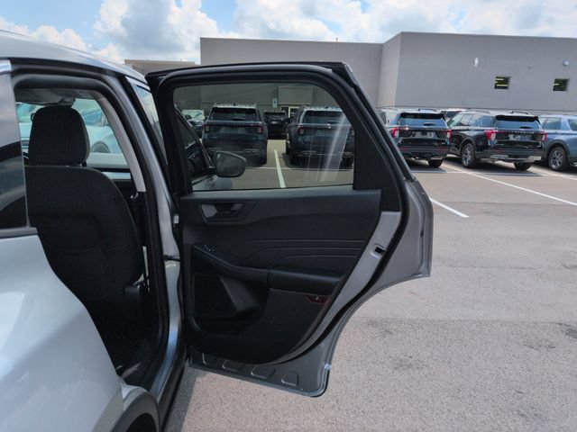 Certified 2022 Ford Escape SE AWD/4WD image 16